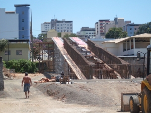 Divinópolis: Situação atual do Viaduto da Castro Alves (imagens) – Encarregado da obra afirma que inauguração será no aniversário da cidade viaduto 7